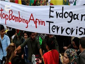 تظاهرات مردم فرانسه در اعتراض به اقدام نظامی ترکیه در شمال سوریه