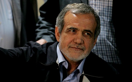 http://www.aryanews.com/Uploads/NewsPics/20140827134639144.jpg