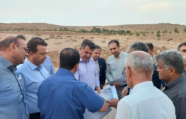 بررسی میدانی روند توسعه پست 400 کیلوولت «شهر راز» توسط مدیرعامل برق منطقه ای فارس