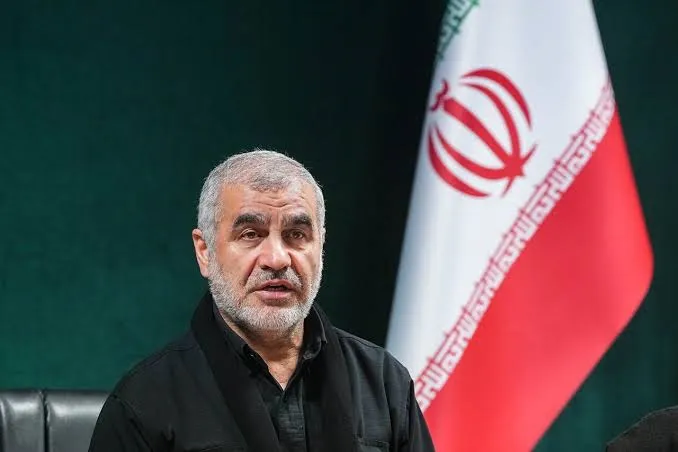 معنی ندارد یک فرد روستایی زمین داشته باشد اما نتواند خانه بسازد