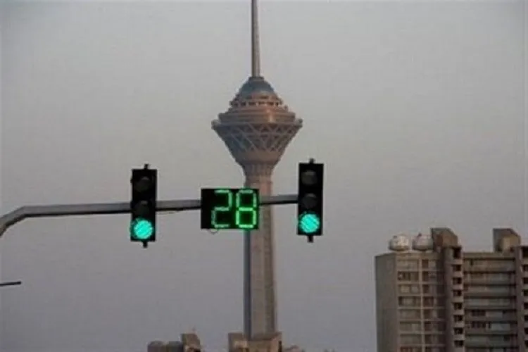 چراغ‌راهنمایی 25 تقاطع منطقه دو به سیستم پشتیبان برق مجهز شد