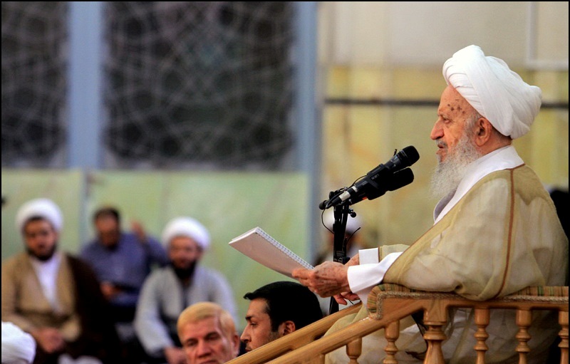 آيت الله مکارم شيرازي: قم متعلق به جهان اسلام است
