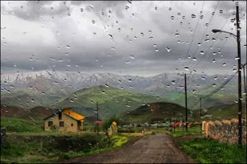 رگبار و رعدوبرق در شمال و جنوب و وزش باد وگردوخاک در شرق