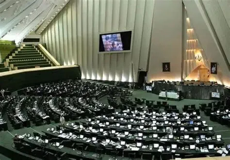 آغاز جلسات ترکیبی مجلس از فردا؛ حضور یک‌سوم نمایندگان در صحن