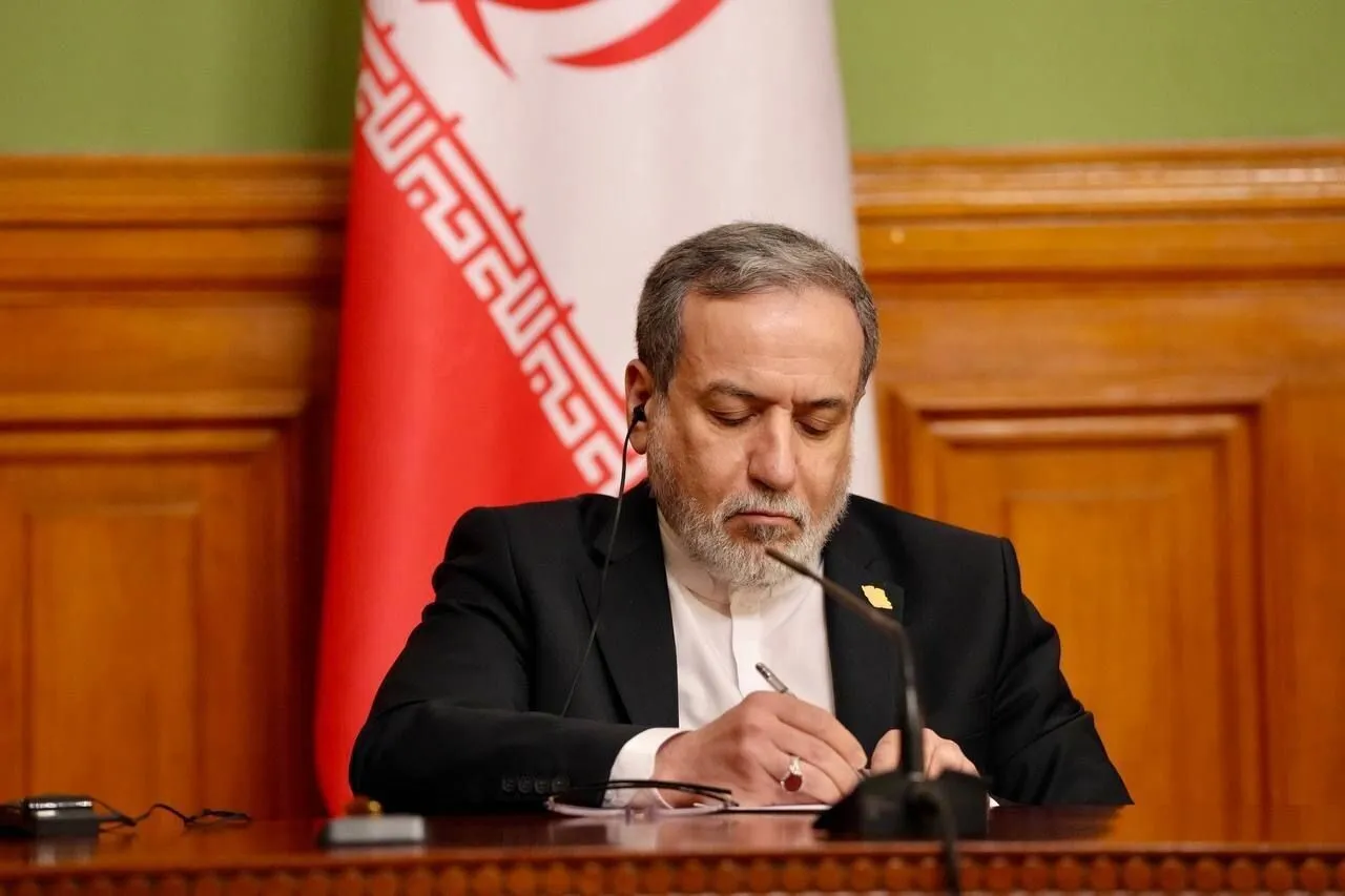 یادداشت مهم عراقچی در روزنامه روسی: کلید ثبات بازار جهانی گاز در دست آمریکاست