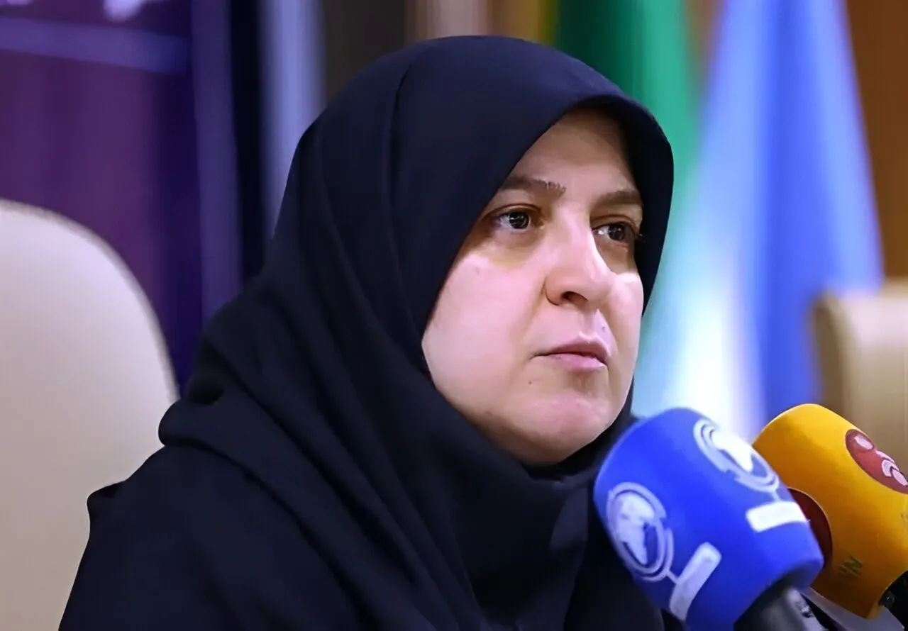 حضور سخنگوی دولت در نخستین شهرآورد زنان؛نه استقلالی‌ام، نه پرسپولیسی!