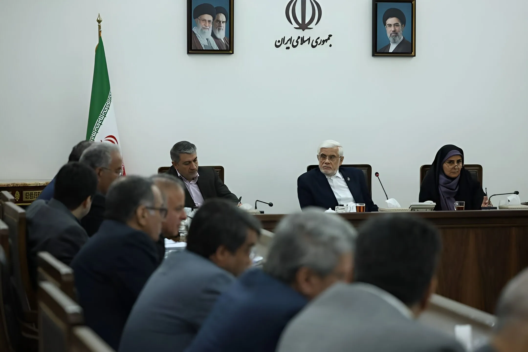 عارف: محاصره دریایی به فرصتی برای توسعه کریدورهای ایران تبدیل شد