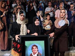 اهالي راديو از «دوستي» در چهلمين شب درگذشت او گفتند