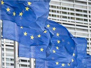 توافق اتحادیه اروپا بر کاهش قوانین پایداری برای شرکتها تحت فشار آمریکا و قطر