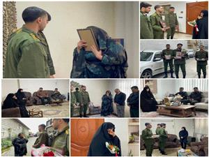 تجليل سربازان و همرزمان شهداي انتظامي از مادران شهيد در بابل