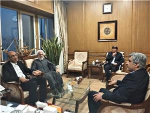 پيگيري تعهدات رئيس سازمان به مردم استان؛ از امآرآي بيمارستان شهدا تا درمانگاه هاي شهرستاني