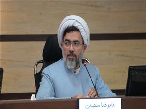 تذکر شورا متوجه دريافتکنندگان حقوقهاي غيرمتعارف است، نه بدنه خدوم شهرداري