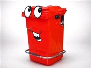 رونمايي از نخستين سطل زباله «سخنگو» در منطقه 2