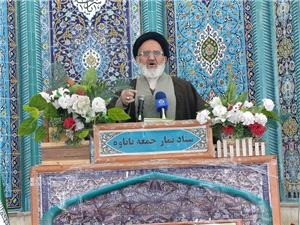 اصل حاکم بر همه عبادات واجب و مستحب، توجه، ادب و سير و سلوک به درگاه الهي است