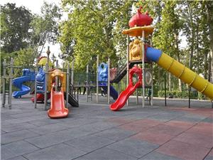 اجراي 14 پروژه اجرايي خدمات شهري در منطقه يک؛ از جدارههاي شهري تا بوستانها