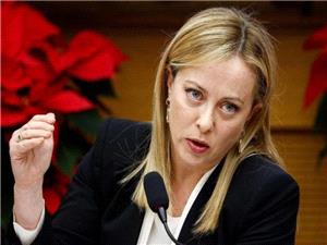 حذف چهره جورجا ملونی از یک نقاشی دیواری کلیسا در رم پس از جنجال سیاسی