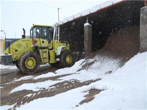 آمادگي کامل جادههاي استان قزوين براي زمستان با دپوي 36 هزار تن ماسه و نمک
