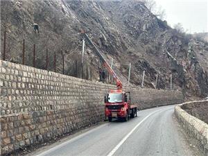 محور کندوان با نصب توري سنگ گير(راک فال) ايمن تر شد