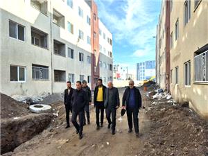 بازديد ذيحساب سازمان ملي زمين و مسکن از پروژه 368 واحدي مسکن مهر ميانه