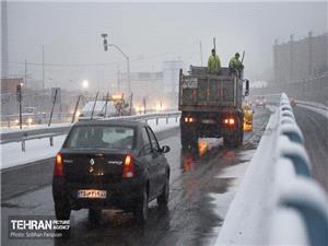 برف و باران در محورهای 6 استان