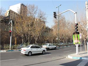 اولین چراغ راهنمایی هوشمند «زمان صفر» تهران در تقاطع نلسون ماندلا راهاندازی شد