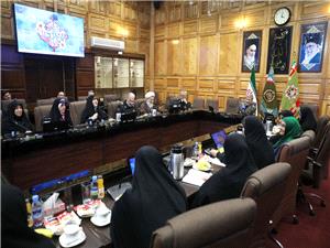 همسران و مادران؛ پشتوانه مطمئن رزمندگان در ميدان نبرد/ دفاع از ميهن بدون حضور آگاهانه زنان، امکان تحقق ندارد