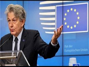 آمریکا به اروپا درس آزادی بیان میدهد