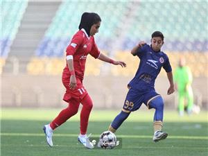 تيم اردلان حريف خاتون بم نشد