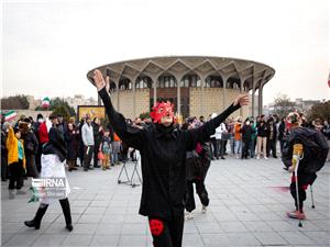 23 نمايش خياباني منتخب چهل و چهارمين جشنواره تئاتر فجر معرفي شدند