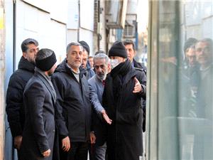 بازديد ميداني گودرزي از محورهاي اصلي منطقه 12 در پاسخ به درخواست اصناف