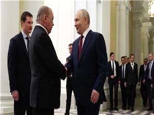 Putin Gives Malaysian King Sultan Ibrahim Tour of Hermitage Museum