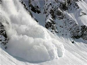 برف، بهمن و کولاک در ارتفاعات طی روزهای پایانی هفته/ از کوهنوردی بپرهیزید