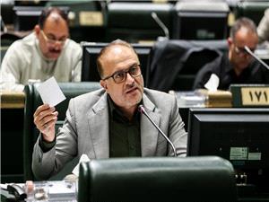 انحصار بازار خودرو باید با واردات شکسته شود/قیمتها با چه مجوزی سه بار در یک ماه افزایش داده شد؟