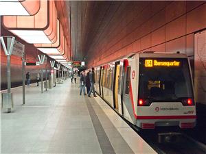 قتل عجیب زن ایرانی در متروی هامبورگ آلمان