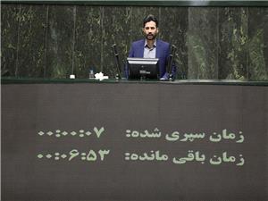 دولت نسبت به رفع انحصار در بازار خودرو اقدام کند