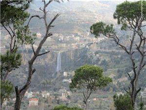 پاشیدن مواد سمی اسرائیل در اراضی و باغات جنوب لبنان