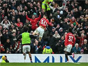 مانشستر یونایتد یتأهب لخطف 3 مواهب إنجلیزیه