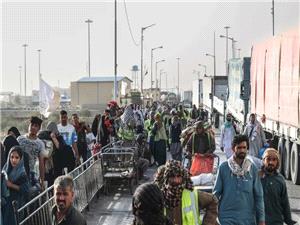 خفض المساعات الأمریکیه یفاقم معاناه الأفغان ویضر صوره واشنطن