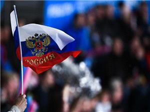 الاتحاد الدولی للألعاب المائیه یعید الناشئین الروس إلى البطولات الدولیه بعلم بلادهم ونشیدها