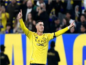 جماهیر فریق أرجنتینی تطلق حمله للمطالبه بضم رونالدو