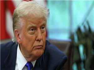 إعلام: ترامب یعرض تمویل 16 ملیار دولار مقابل تسمیه محطه ومطار باسمه