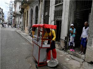 US steps up aid to Cuba while choking off fuel supply