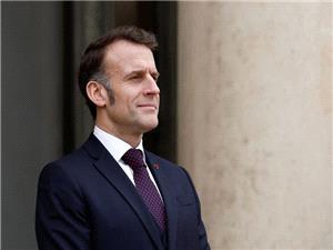 Pro-Russia disinformation falsely links Macron to Epstein, French government source says