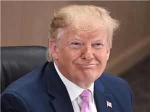 ترامب یحذف مقطع فیدیو یصور باراک أوباما وزوجته میشیل .. ماذا حصل؟