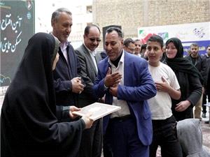 واگذاري زمين به 2200 خانوار متقاضي طرح جواني جمعيت استان فارس