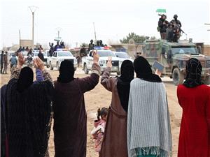 أهالی الحسکه السوریه یحتجون: "قسد" نالت بالتفاوض ما لم تنله بالحرب