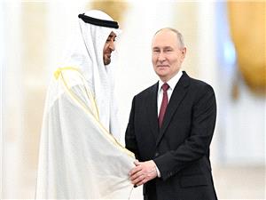 بوتین یشکر بن زاید على مساعده الإمارات فی توقیف المعتدی على جنرال روسی