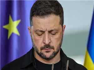 زیلینسکی یقر باستحاله إعاده الأوکرانیین إلى بلادهم عبر الشعارات والمناشدات فقط