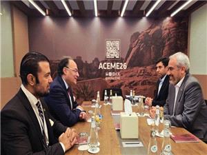 دیدار وزرای اقتصاد ایران و پاکستان در عربستان / تاکید بر افزایش حجم تجارت مشترک
