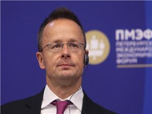 سیارتو: الصراع فی أوکرانیا کان سینتهی لو لم یقم الاتحاد الأوروبی بعرقله جهود ترامب